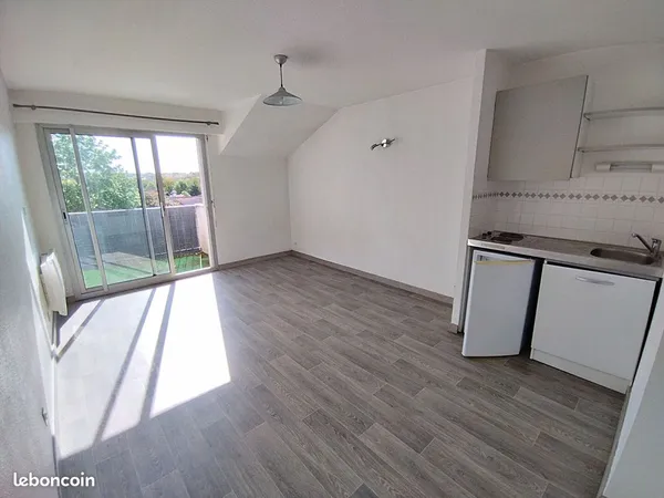 Studio 1 pièce 25 m²