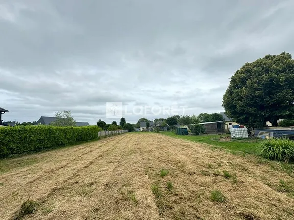 Terrain Pommerit Le Vicomte 838 m2