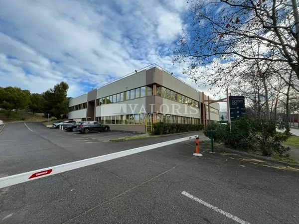 Local professionnel 206 m²