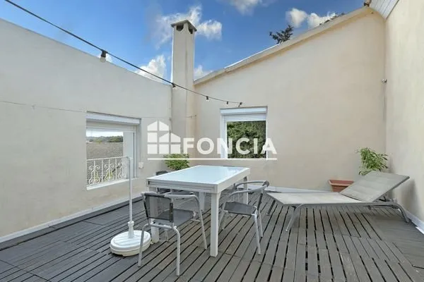 Maison 5 pièces 210 m²