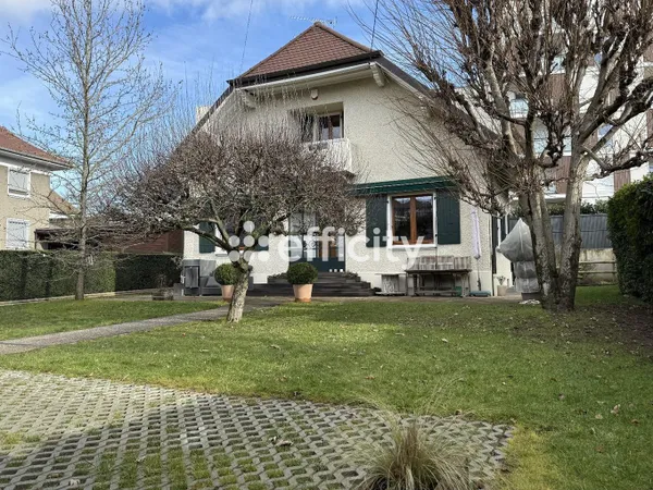 Maison 5 pièces 165 m²