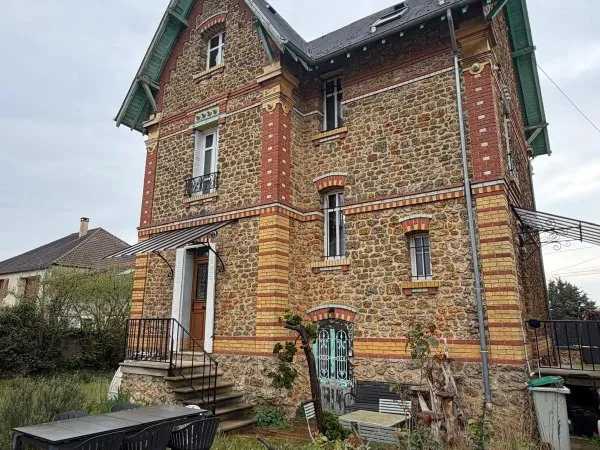 Maison 7 pièces 136 m²