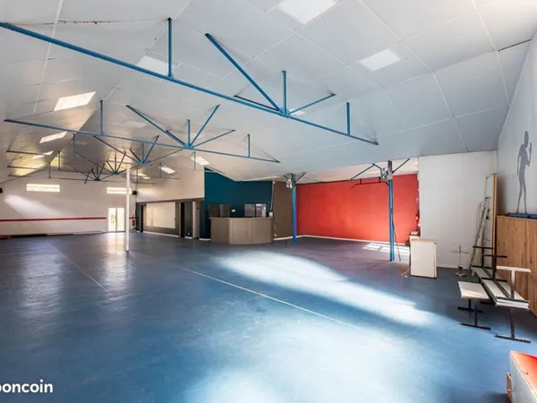 Immeuble 3 pièces 322 m²