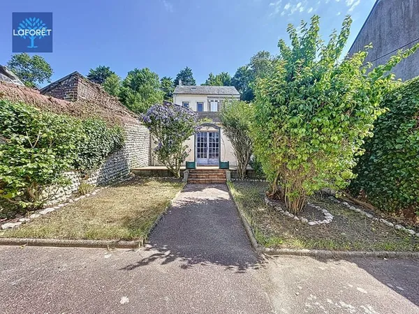 Maison 6 pièces 196 m²