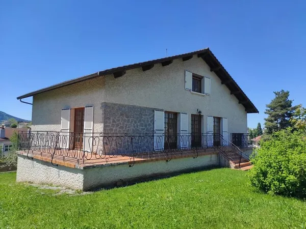 Maison sur sous-sol à rénover