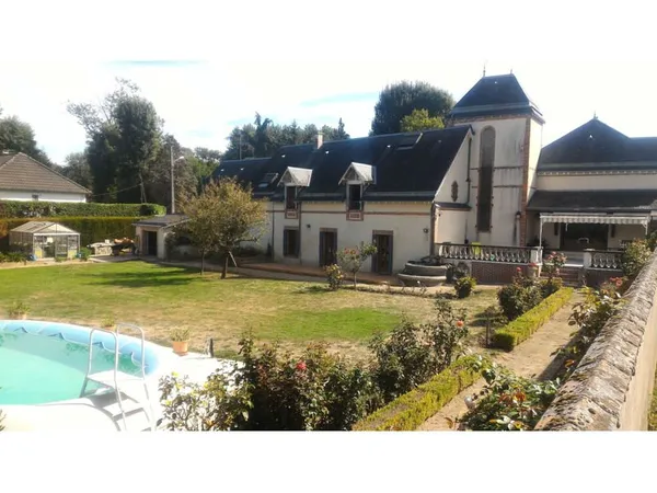 Vends maison 12 pièces dont 7 chambres 312m² à 5 mn de Maintenon (28130)