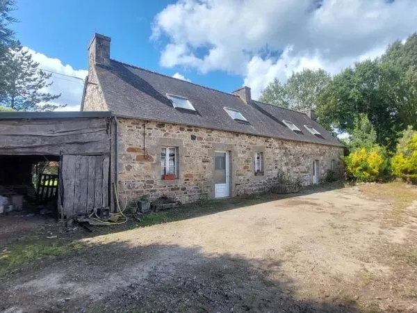 Maison en pierre à rénover - Bois de 4800m²