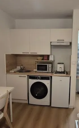 Studio 1 pièce 16 m²