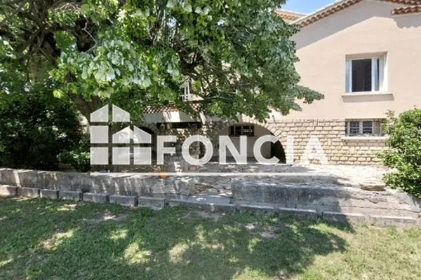 Maison Location Carpentras 5p 131m² 1220€