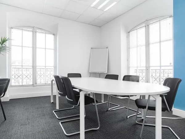 Espace de bureau privé personnalisé en fonction des besoins uniques de votre entreprise à Bordeaux G