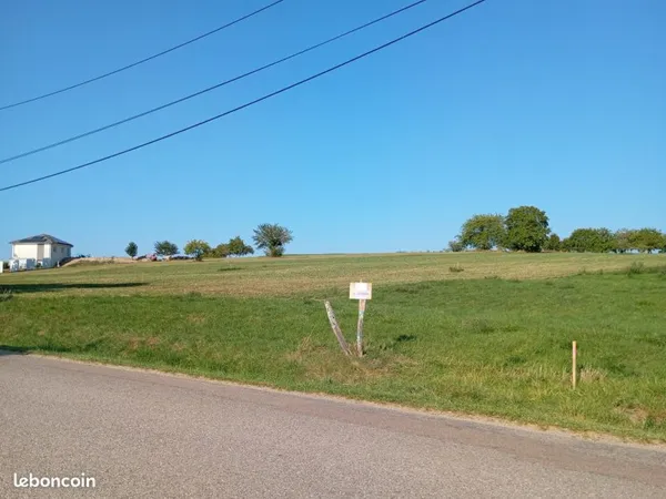 Vends terrain à bâtir reparti en 8 parcelles