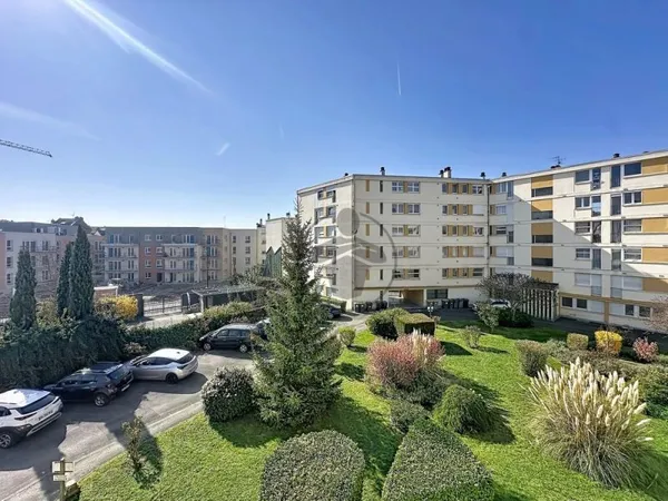 APPARTEMENT CENTRE VILLE SAINT QUENTIN