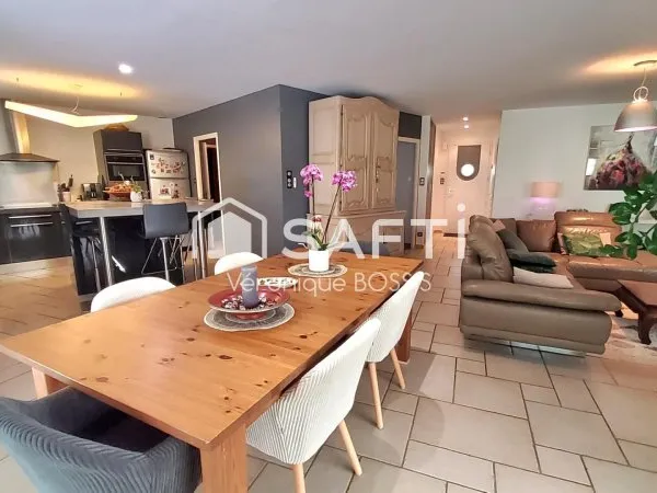 RARE À LA VENTE - MAISON FAMILIALE D'EXCEPTION AVEC PISCINE COUVERTE - QUARTIER CALME ET PRISÉ