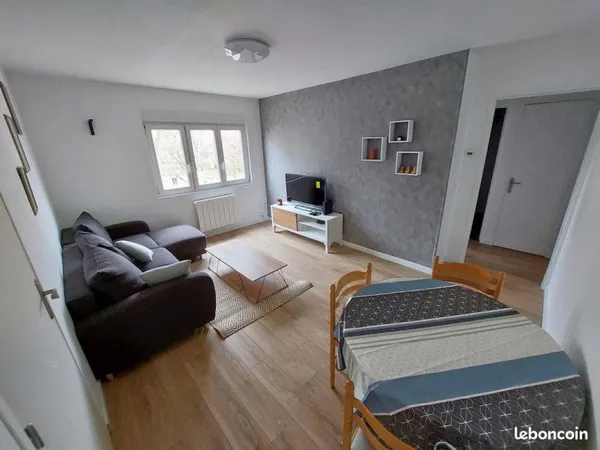 COLOCATION DE 3 CHAMBRES AU SABLON - 1 chambre disponible à partir 01/05/2026