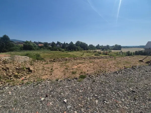 Terrain idéal pour votre construction sur Leimbach