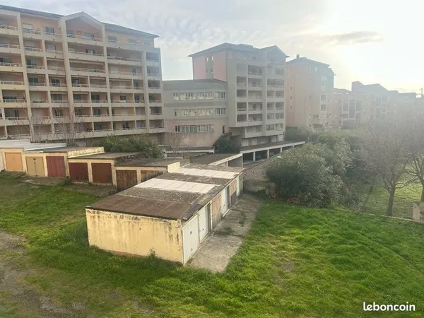 Location garage Annonciade
