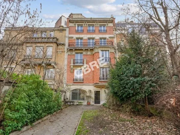 Bureaux 416 m²