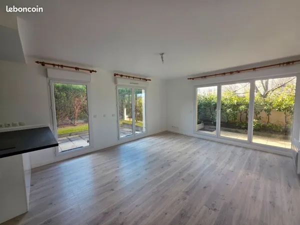 Appartement F4 lumineux avec jardin privatif - résidence récente