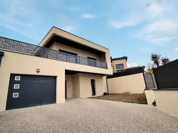 Maison 6 pièces 148 m²