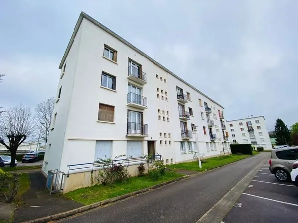 APPARTEMENT T3 - 56,06 m² - 3ème étage - Mantes-la-Jolie