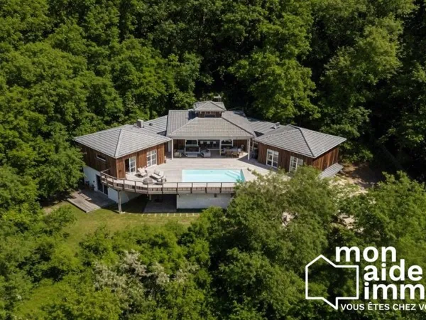 Vends maison récente - 226.82m² - 7 pièces, 6 chambres - Bouliac 33270