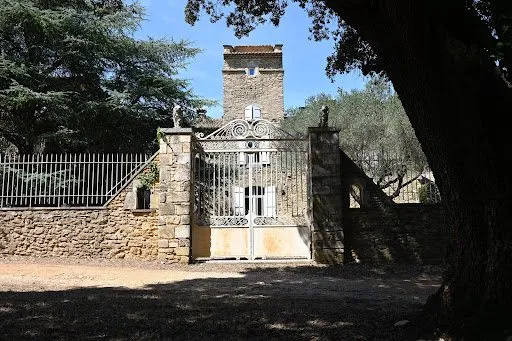 Château 20 pièces 345 m²