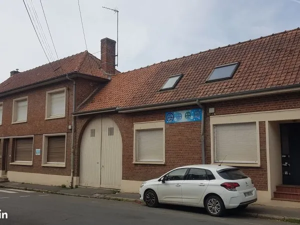 Ensemble immobilier ref 114