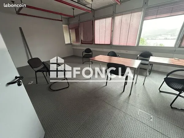 Local commercial 118 m²