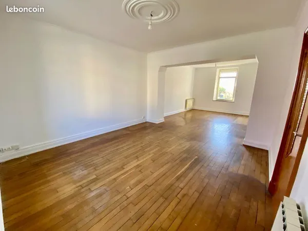 À louer grande maison 200m2
