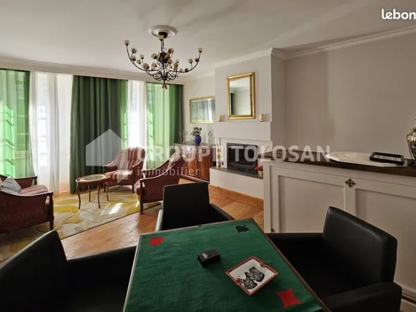 Maison 8 pièces 257 m²