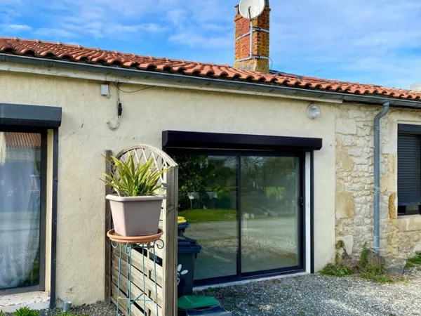 Maison À Louer