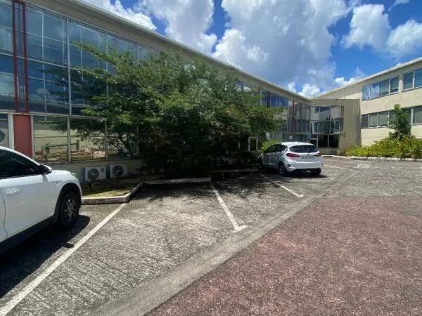 Bureaux 162 m²
