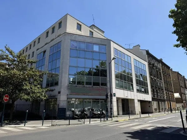 Bureaux 711 m²