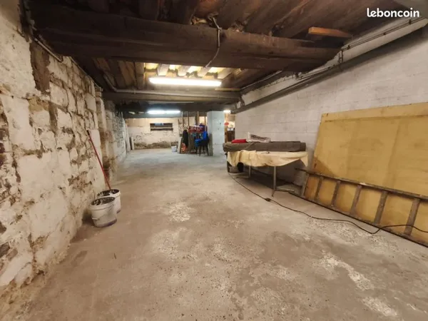 Local d’activité et entrepôt Vente Rouen  115m² 58000€