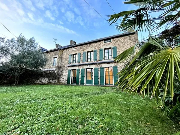 A LOUER MAISON BOURGOISE DE 180m2 A L'ENTREE DE DINARD AVEC 4 CHAMBRES