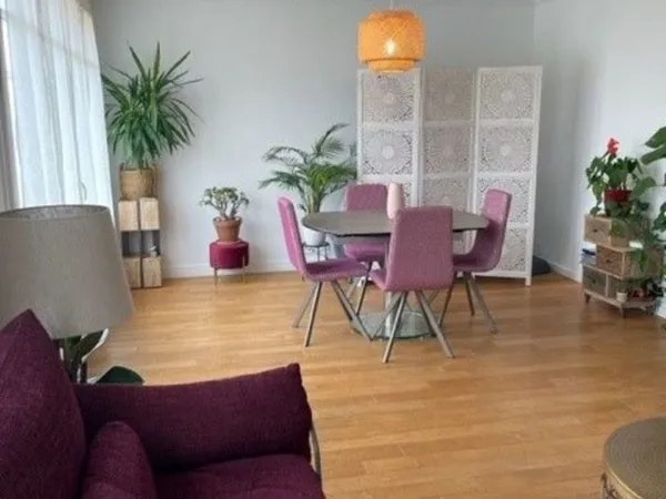 A SAISIR IMPECCABLE APPARTEMENT SANS TRAVAUX - VERSAILLES