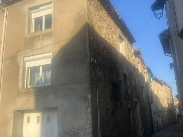 Maison de village en pierres