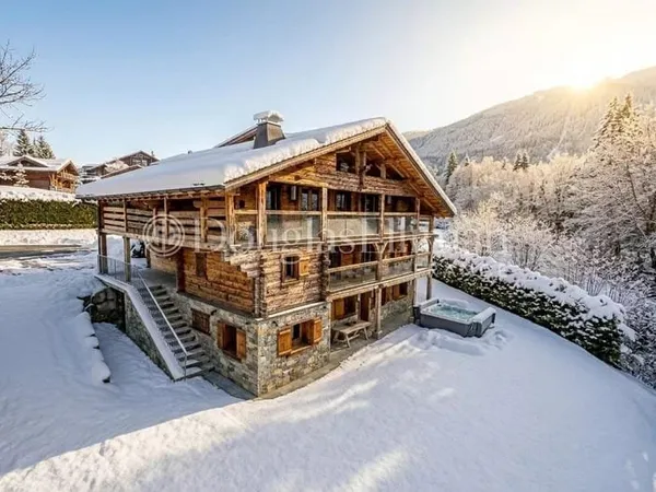 Les Carroz - Magnifique ferme de 6 chambres récemment rénovée