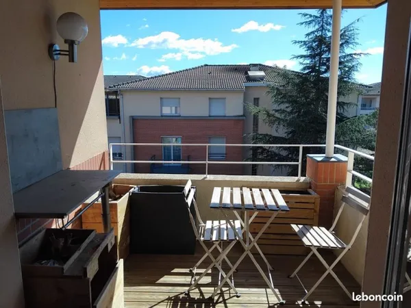 Loue chambre dans T4 85m² balcon piscine Lalande