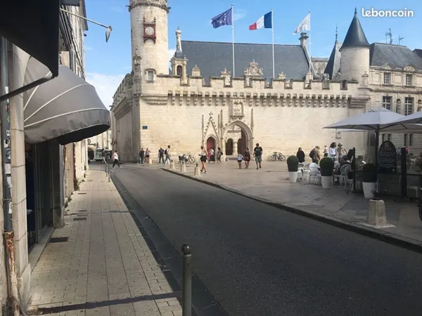 Local commercial 200 m² LA ROCHELLE
