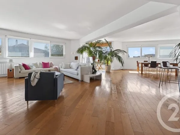 Appartement 5 pièces 151 m²