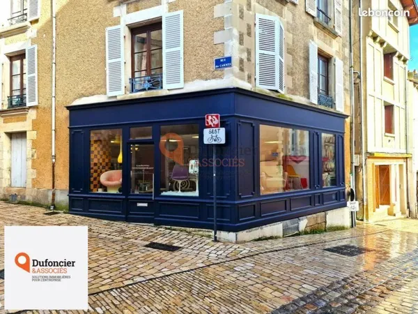 LOCAL COMMERCIAL 68 m² POITIERS
