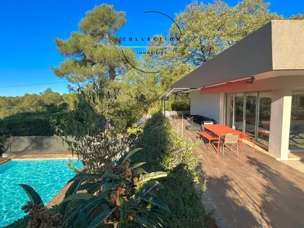 Villa 6 pièces 210 m²