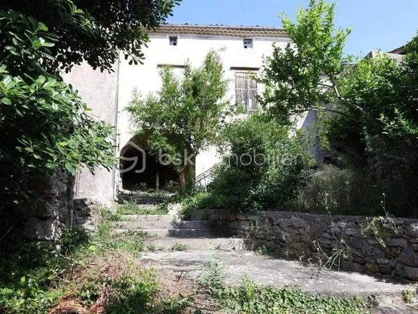 Maison 10 pièces 230 m²