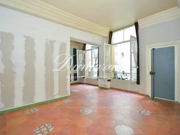 75004 Paris - APPARTEMENT 2 PIECES -