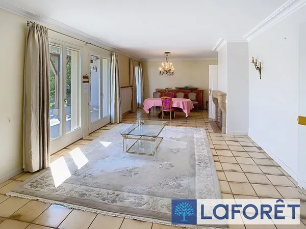 Maison 6 pièces 209 m²