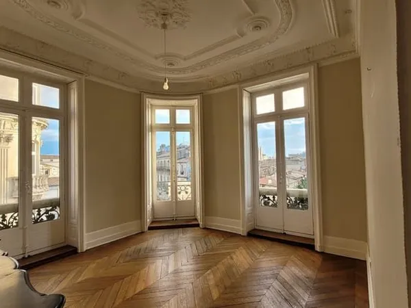 Bureau et espace de travail Vente Montpellier 4p 102m² 1800€