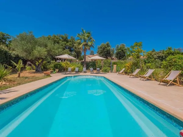 Villa 6 pièces 200 m²