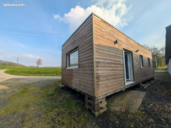 Vente d'une maison bois ou bureau mobile
