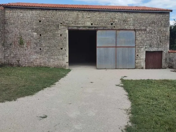 Local d’activité et entrepôt Vente Fontenille 1p 150m² 65000€